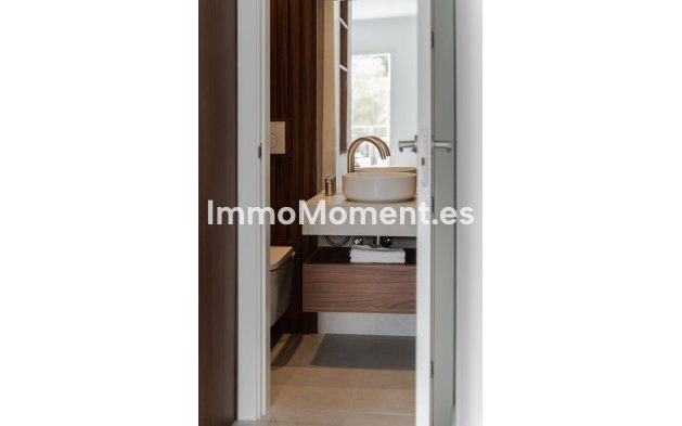 Resale - Apartment - Benahavís - La Quinta