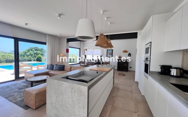 Revente - Villa - Estepona  - Estepona Centro