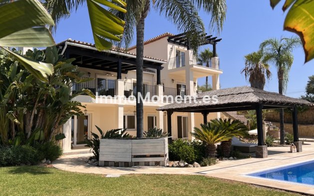 Wiederverkauf - Villa - Estepona  - El Padron