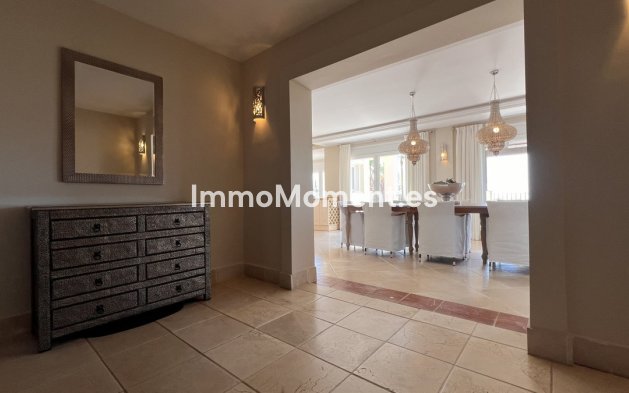 Wiederverkauf - Villa - Estepona  - El Padron