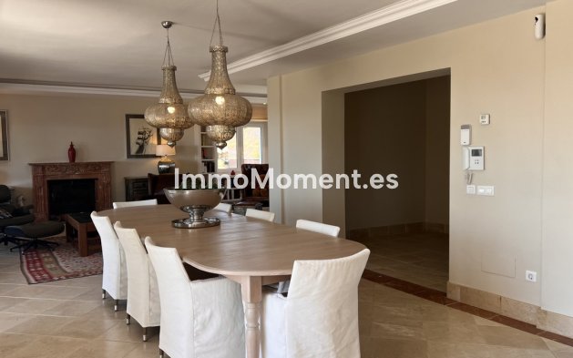 Wiederverkauf - Villa - Estepona  - El Padron