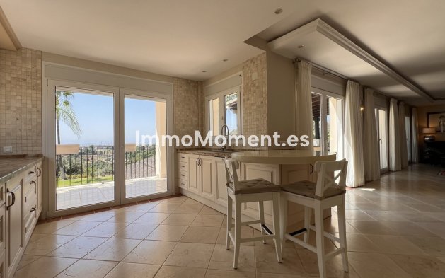 Wiederverkauf - Villa - Estepona  - El Padron