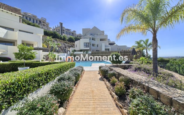 Resale - Apartment - Benahavís - Benahavís Centro