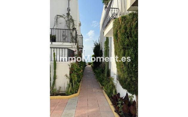 Revente - Maison mitoyenne - Estepona  - Estepona Centro