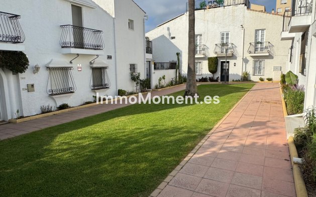 Revente - Maison mitoyenne - Estepona  - Estepona Centro