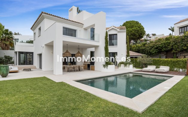 Resale - Villa - Benahavís - Benahavís Centro