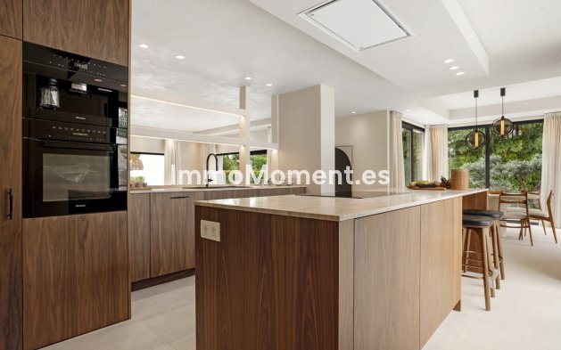 Resale - Villa - Benahavís - Benahavís Centro