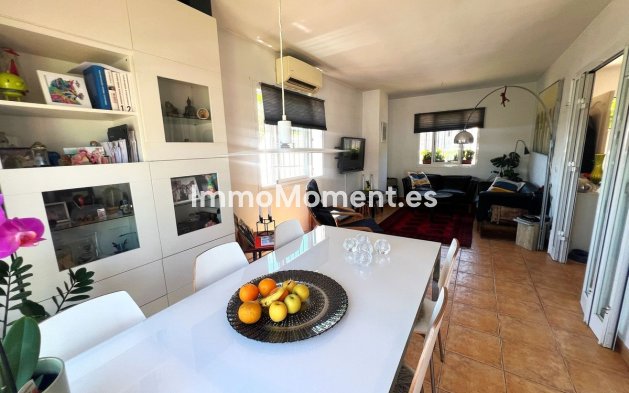 Resale - Villa - Fuengirola - Fuengirola Centro