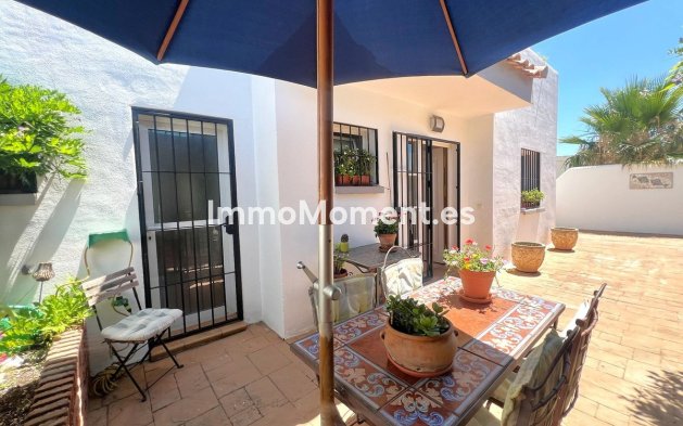 Resale - Villa - Fuengirola - Fuengirola Centro