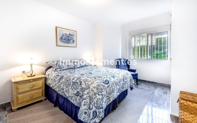 Wiederverkauf - Wohnung -   Inländisch - Alhaurín Golf