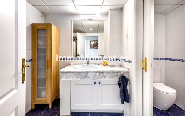 Wiederverkauf - Wohnung -   Inländisch - Alhaurín Golf