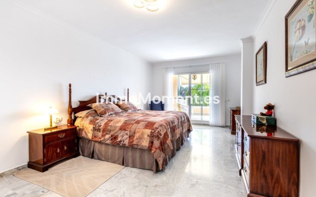 Wiederverkauf - Wohnung -   Inländisch - Alhaurín Golf