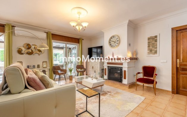 Revente - Villa - Intérieur                       - Coín