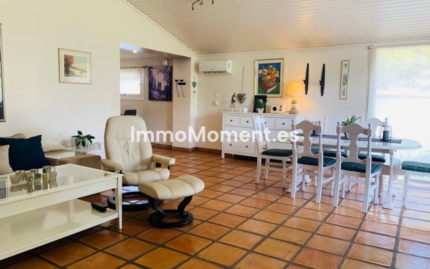 Resale - Detached villa - Alfaz del Pi - L'Alfás del Pi Centro
