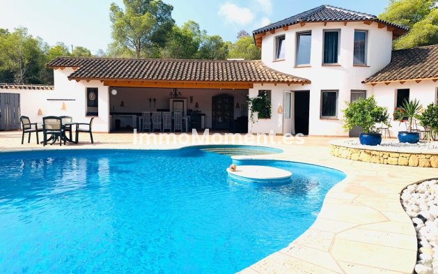 Resale - Detached villa - Alfaz del Pi - L'Alfás del Pi Centro