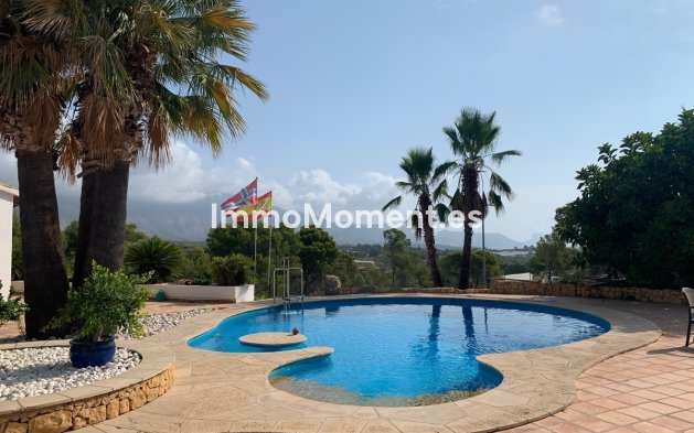 Resale - Detached villa - Alfaz del Pi - L'Alfás del Pi Centro