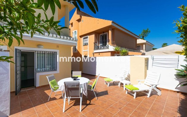 Resale - Villa - Marbella - Costabella