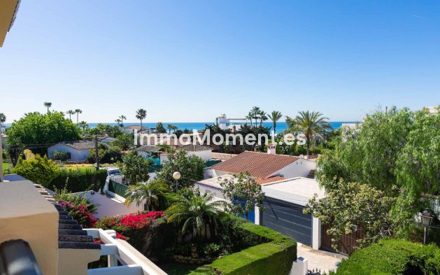 Resale - Villa - Marbella - Costabella