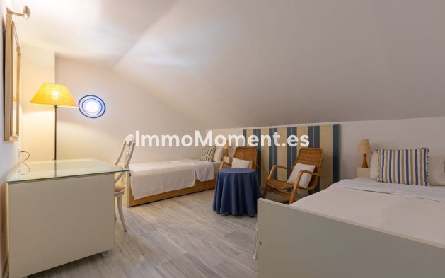 Resale - Villa - Marbella - Costabella