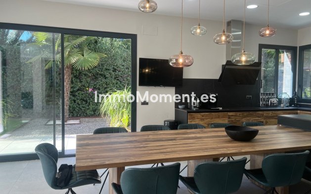 Wiederverkauf - Villa - Marbella - Nagüeles