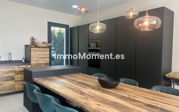 Wiederverkauf - Villa - Marbella - Nagüeles