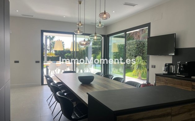 Wiederverkauf - Villa - Marbella - Nagüeles