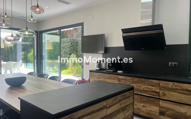 Wiederverkauf - Villa - Marbella - Nagüeles