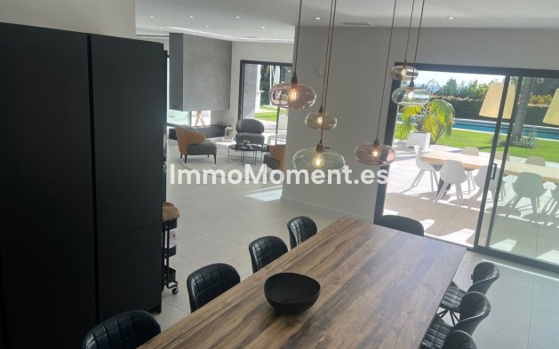 Wiederverkauf - Villa - Marbella - Nagüeles