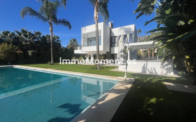 Wiederverkauf - Villa - Marbella - Nagüeles