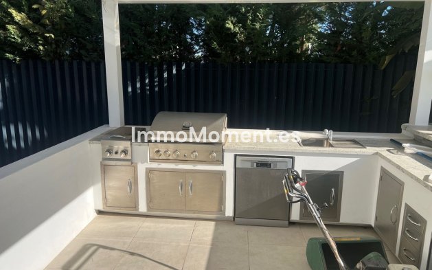 Wiederverkauf - Villa - Marbella - Nagüeles