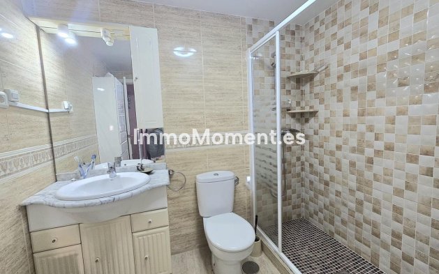 Wiederverkauf - Wohnung - Torremolinos - El Pinillo