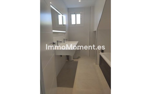 Wiederverkauf - Villa - Estepona  - Estepona Centro