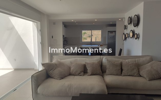 Wiederverkauf - Villa - Estepona  - Estepona Centro