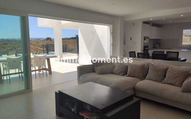 Wiederverkauf - Villa - Estepona  - Estepona Centro