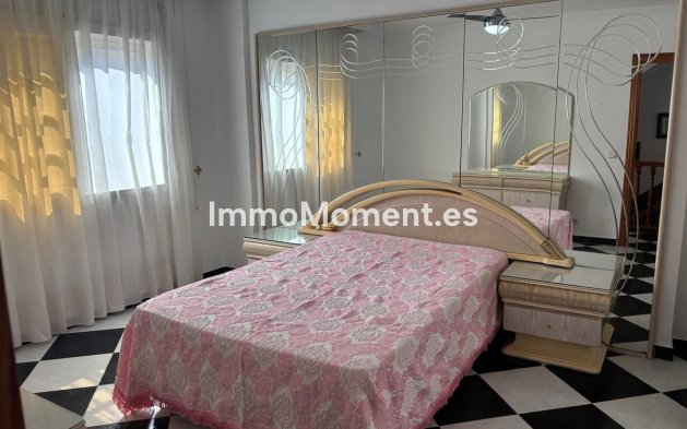 Revente - Maison mitoyenne - Estepona  - Estepona Centro