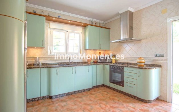 Revente - Villa - Pinoso - Los Pinos