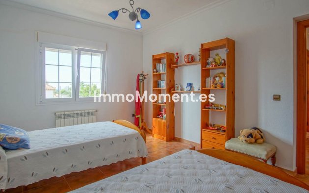 Revente - Villa - Pinoso - Los Pinos