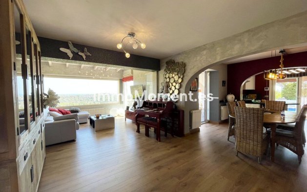 Resale - Villa - Calpe - Calpe Centro