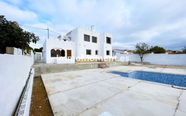 Wiederverkauf - Villa - Calpe - Calpe Centro