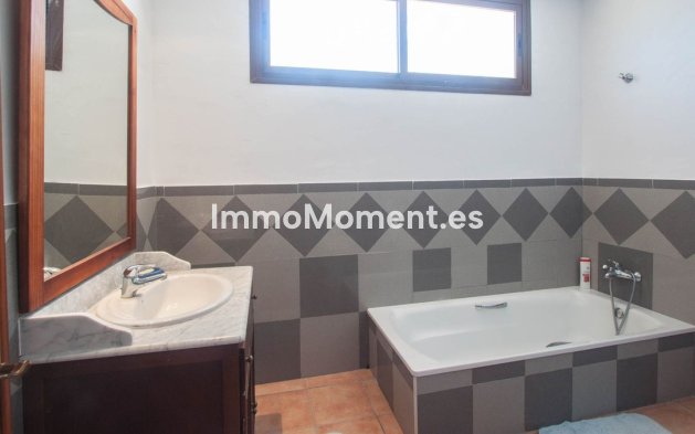 Revente - Maison de campagne - Estepona  - Estepona Centro