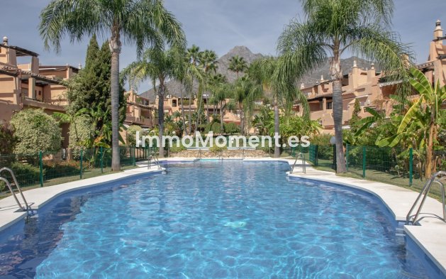 Revente - Villa - Marbella - Nagüeles