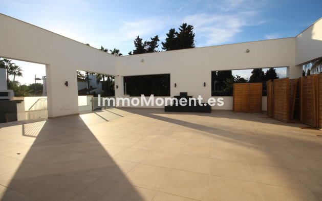 Wiederverkauf - Villa - Marbella - Elviria