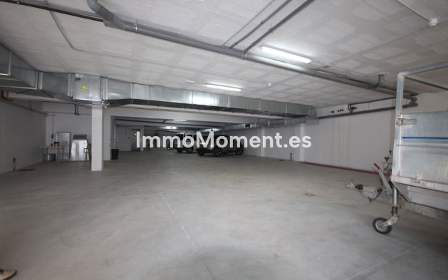 Wiederverkauf - Villa - Marbella - Elviria