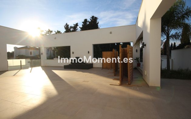 Wiederverkauf - Villa - Marbella - Elviria