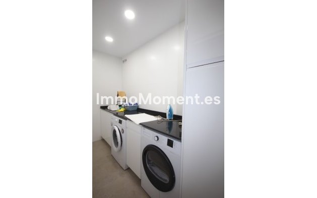 Wiederverkauf - Villa - Marbella - Elviria