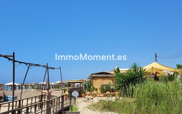 Wiederverkauf - Villa - Marbella - Elviria