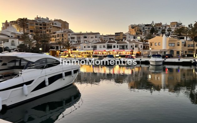 Wiederverkauf - Wohnung - Marbella - Puerto de Cabopino