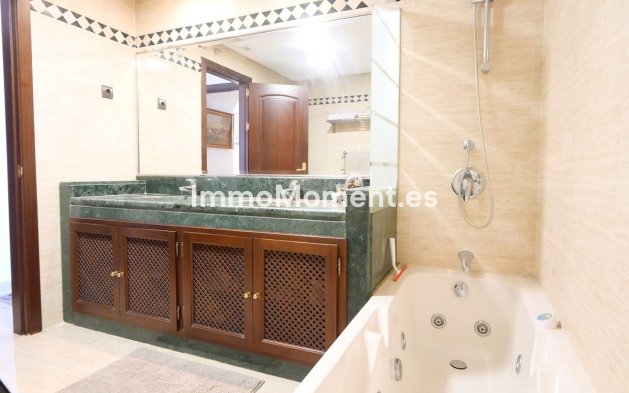 Wiederverkauf - Wohnung - Marbella - La Mairena