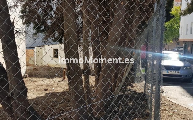 Wiederverkauf - Land - Estepona  - Estepona Centro