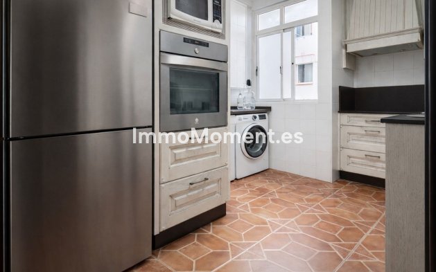 Wiederverkauf - Wohnung - Estepona  - Estepona Centro